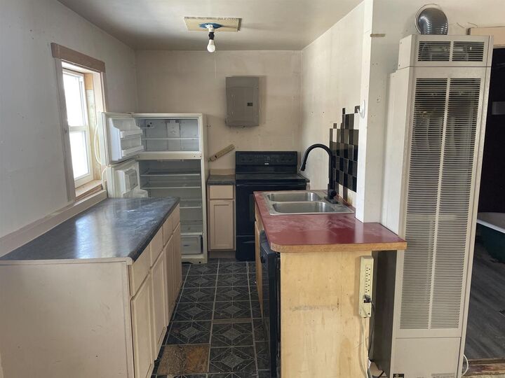 Property Photo: 322 East North Street WI 53919