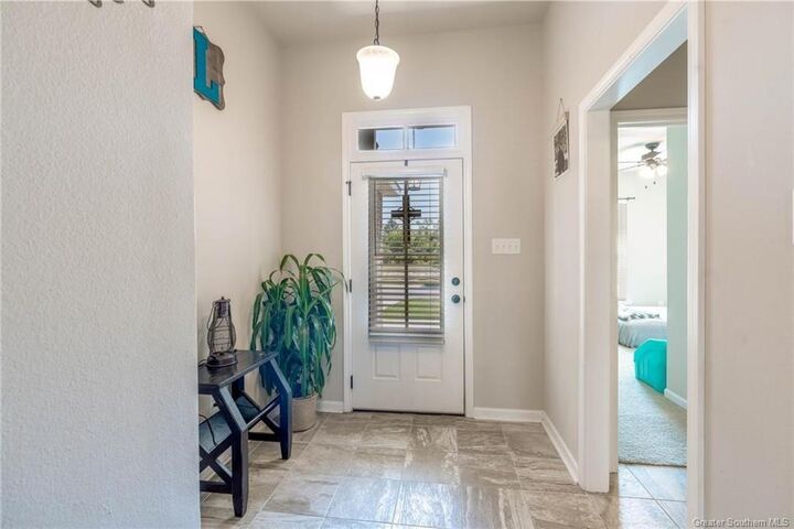 Property Photo: 149 Abella Way LA 70665