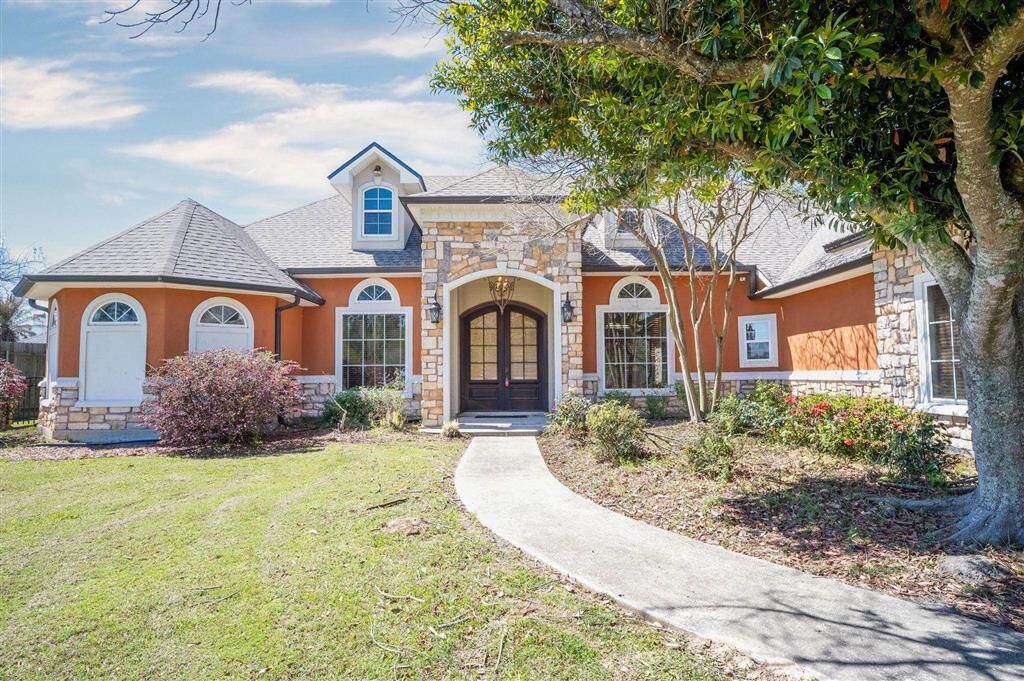 Property Photo:  1343 Kildeer Street  LA 70663 