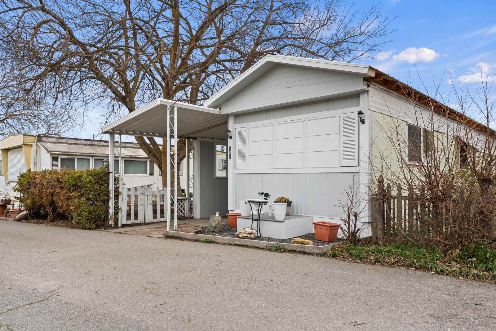 Property Photo:  6300 E 2nd Ave 101  WA 99212 