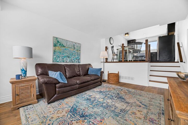 Property Photo: 8 Charlbrook Avenue ON L4M 2Y4