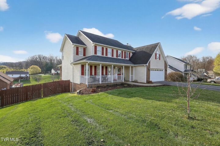 Property Photo:  105 Meadow Court  TN 37615 