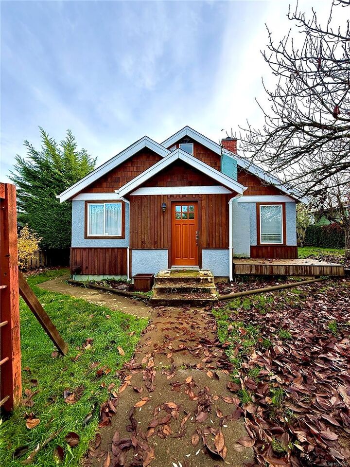 Property Photo: 4021 8th Ave BC V9Y 4S3