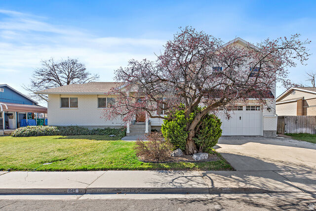 Property Photo: 645 W 920 N UT 84057