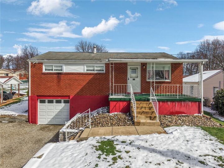 Property Photo:  525 New Market Dr  PA 15601 