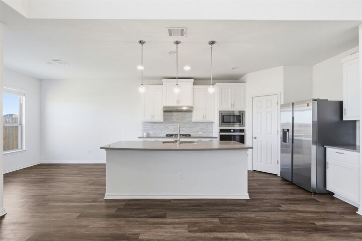 Property Photo:  3200 Hidalgo Loop  TX 78665 