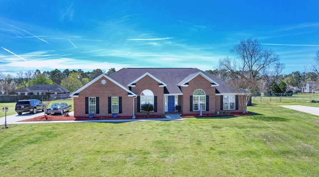 Property Photo: 116 Barrondale Court GA 31763