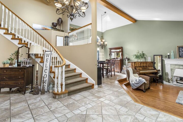 Property Photo: 32560 Downes Road BC V4X 1X3