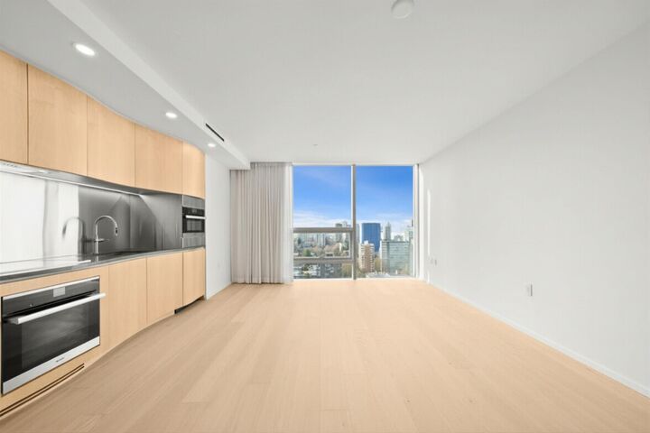 Property Photo: 1568 Alberni Street 2004 BC V6G 0E3