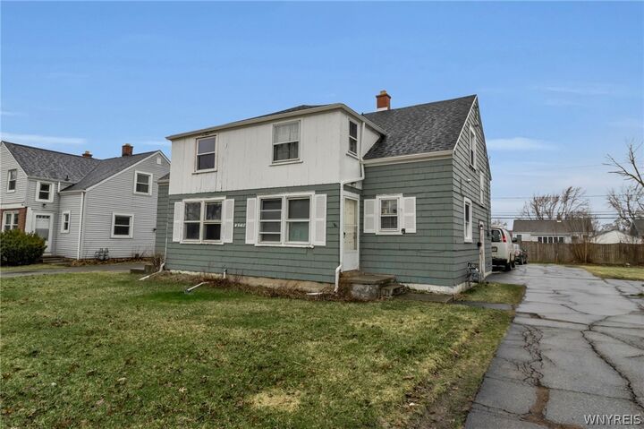 Property Photo:  946 Highland Avenue  NY 14223 