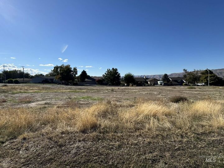 Property Photo:  Tbd Blk 1, Lot 1 6th St  ID 83501 