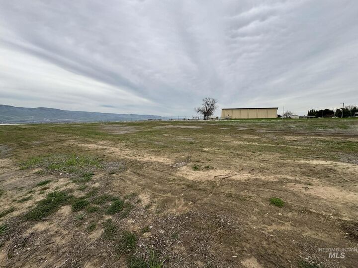 Property Photo:  Tbd Blk 1, Lot 2 6th Street  ID 83501 