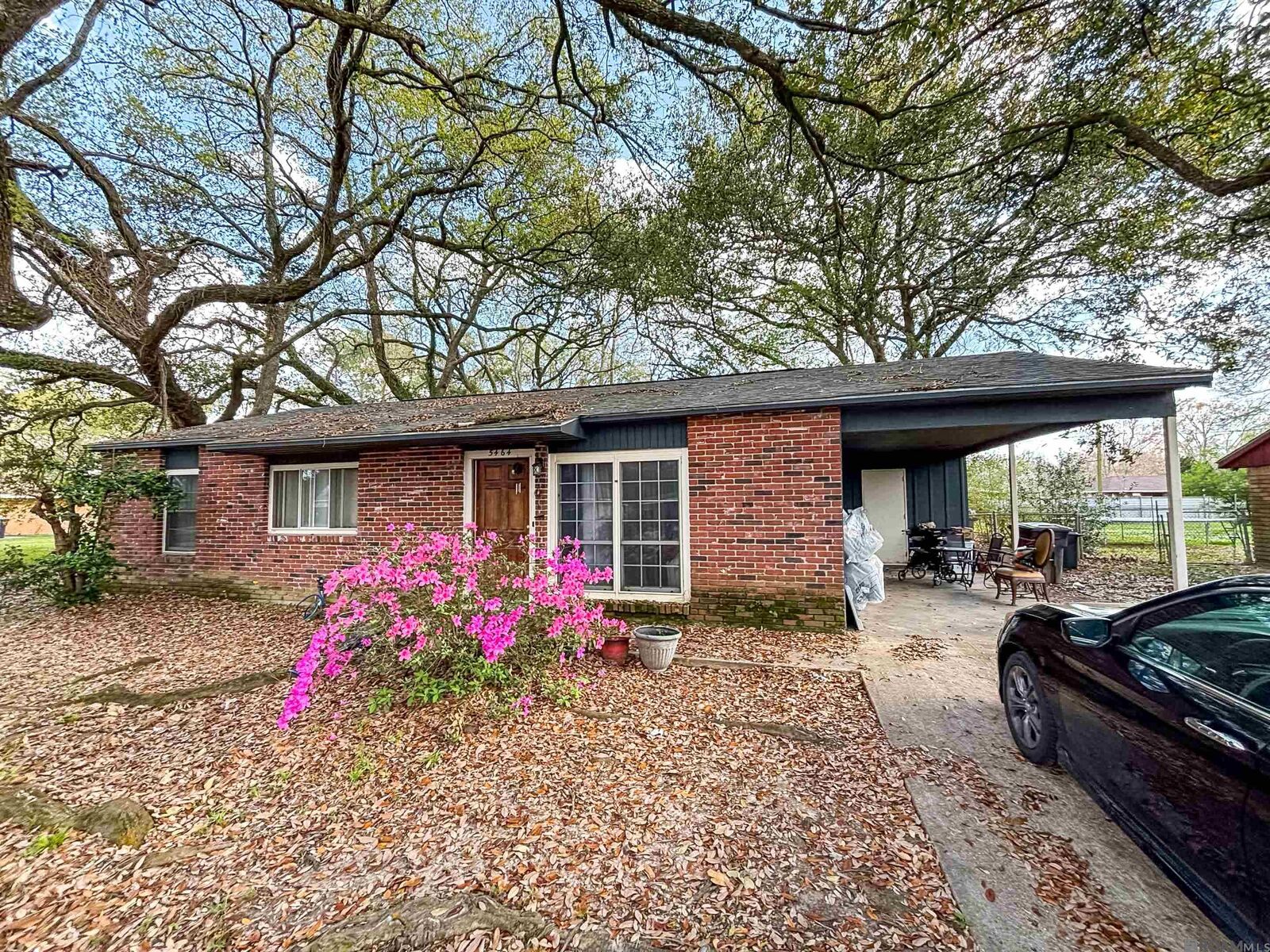 Property Photo:  5464 Juarez St  LA 70811 