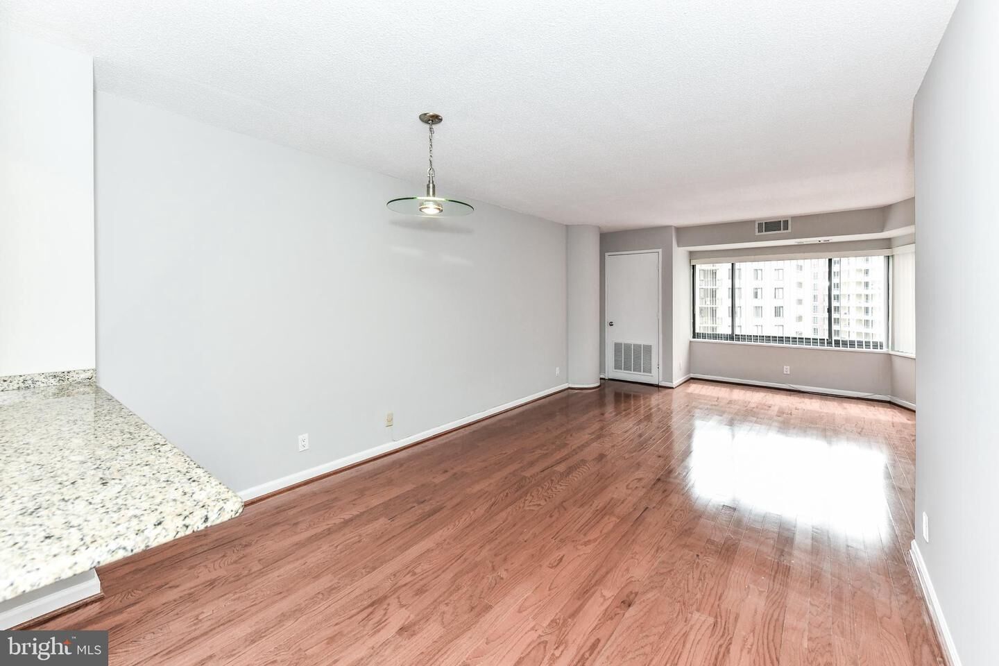 Property Photo:  900 N Stafford Street 1612  VA 22203 
