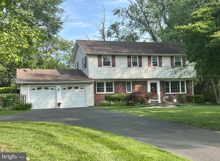Property Photo: 908 Judie Lane PA 19002