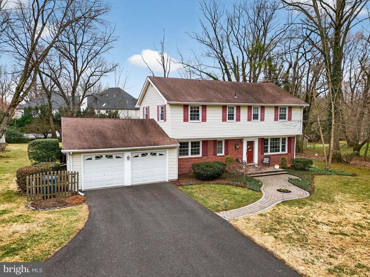 Property Photo: 908 Judie Lane PA 19002