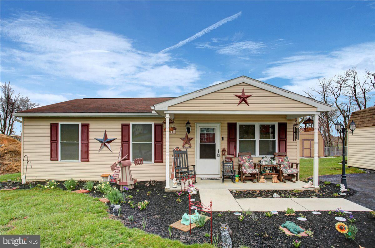 Property Photo:  39 Highland Avenue  PA 17257 