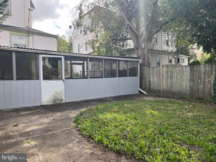 Property Photo:  23 Lincoln Avenue  NJ 08108 