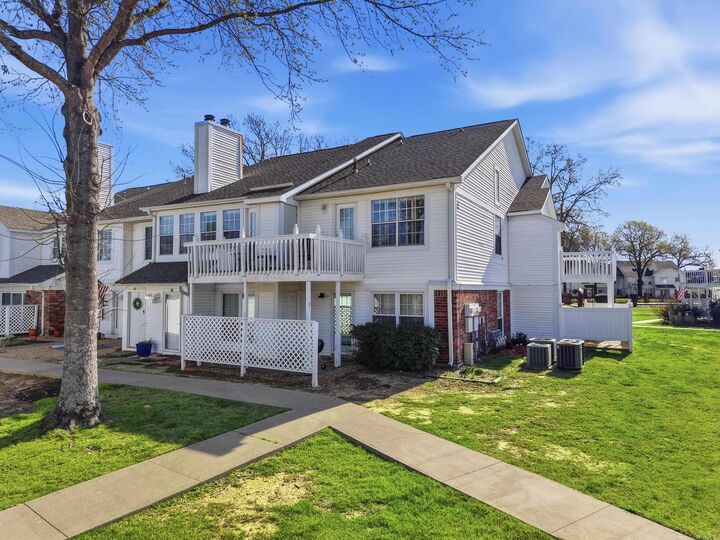 Property Photo:  1005 S German Lane  AR 72034 