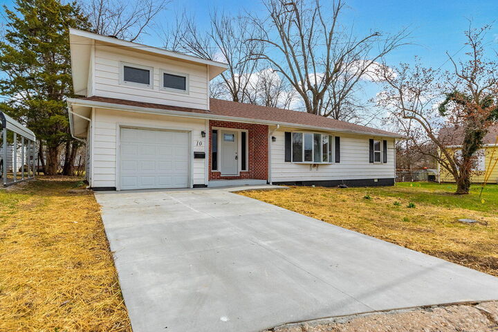 Property Photo:  10 Wonneman Cir  MO 65265 