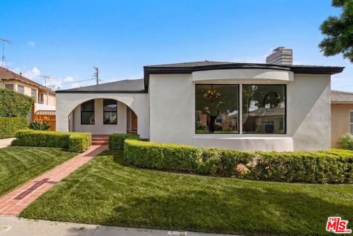 Property Photo: 5168 Southridge Ave CA 90043