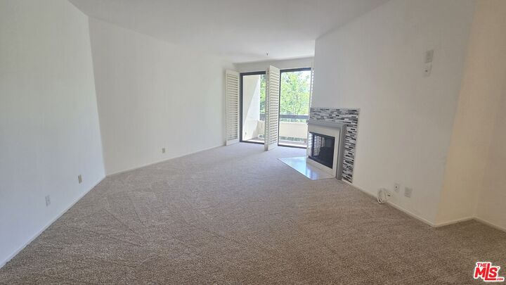 Property Photo:  2131 Century Park Ln, Unit 212  CA 90067 