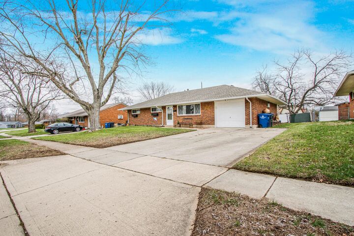 Property Photo:  1556 Rosehill Road  OH 43068 