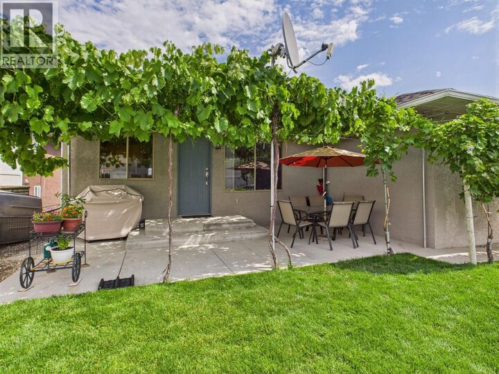 Property Photo: 12102 Golf Course Drive BC V0H 1V4