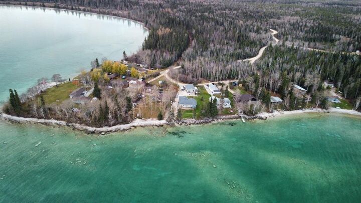 Property Photo:  108 Johnson'S Point Road  MB R9A 1K2 