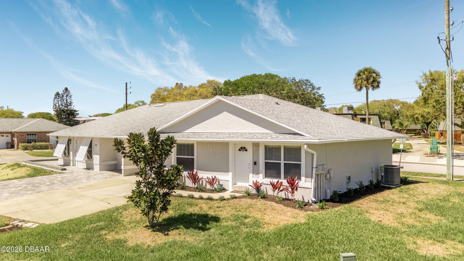 Property Photo:  710 River Oaks Circle  FL 32169 