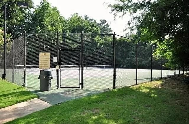 Property Photo:  3202 Pine Heights Drive NE  GA 30324 