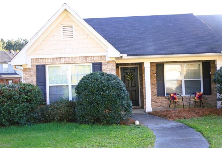Property Photo:  28 Princeton Avenue  GA 30103 
