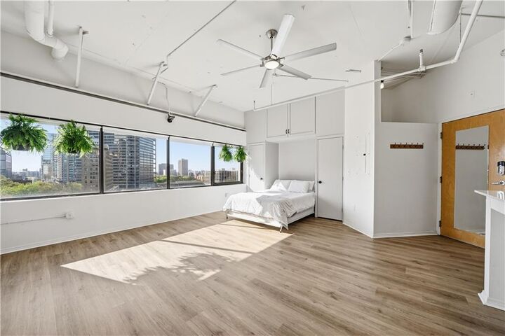 Property Photo: 120 Ralph McGill Boulevard NE 903 GA 30308