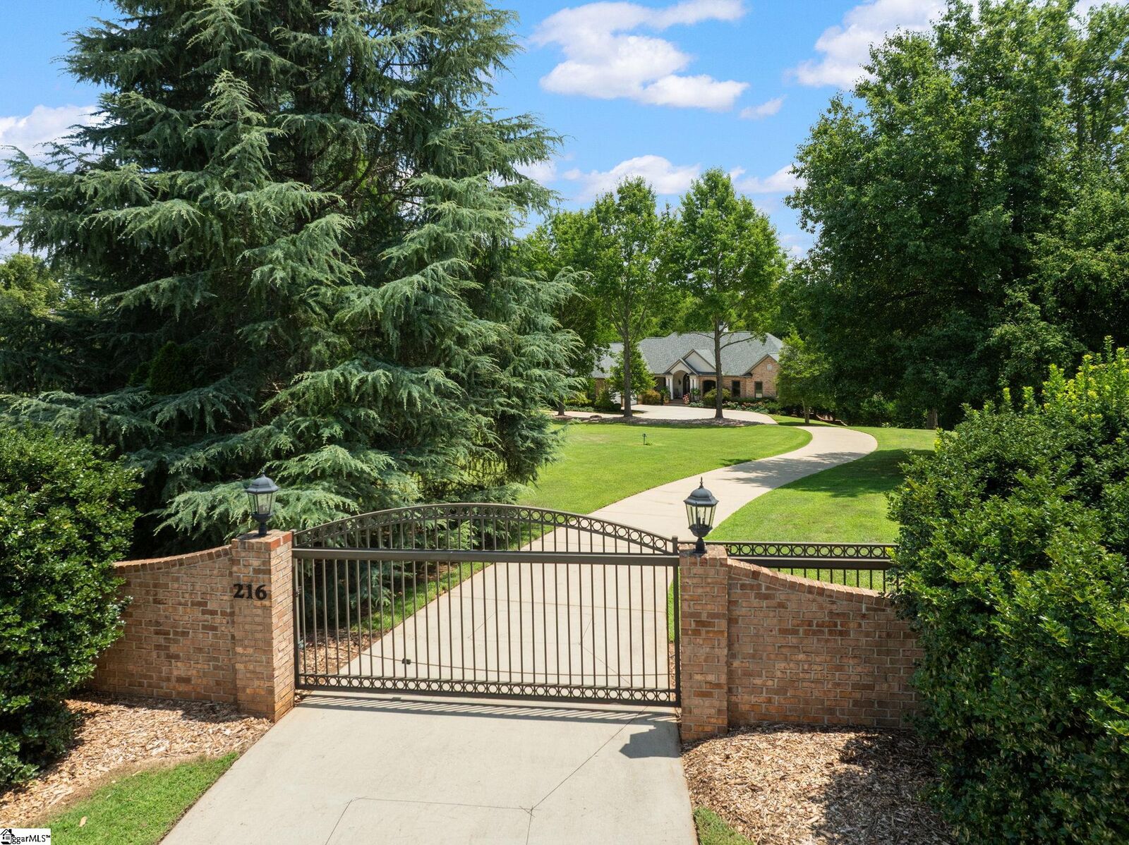 Property Photo: 216 Bruce Farm Road SC 29681