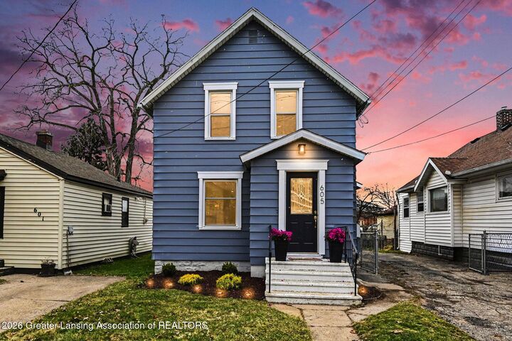 Property Photo:  605 N Clemens Avenue  MI 48912 