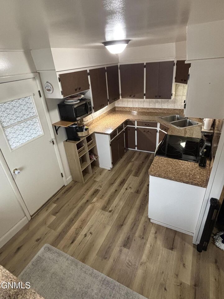 Property Photo:  100 1st Street NW  ND 58552 