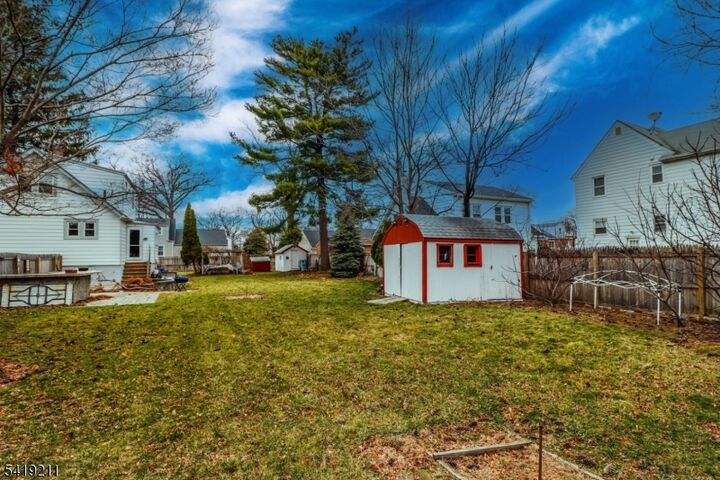 Property Photo:  15 N River View Ave  NJ 08817 