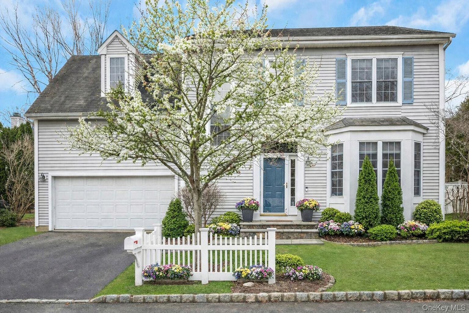 Property Photo:  33 Valimar Boulevard  NY 10603 