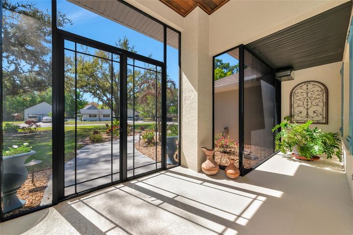 Property Photo:  702 Woodview Way  FL 34212 