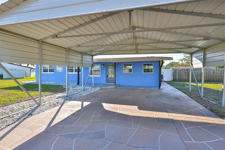 Property Photo:  6023 Fauna Lane  FL 33572 