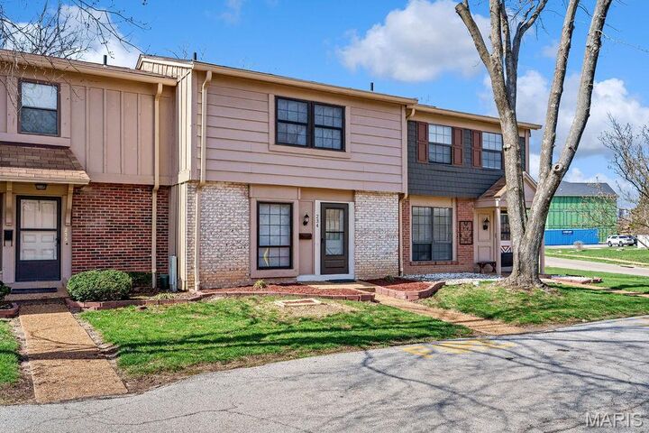Property Photo:  234 Carmel Woods Drive  MO 63021 