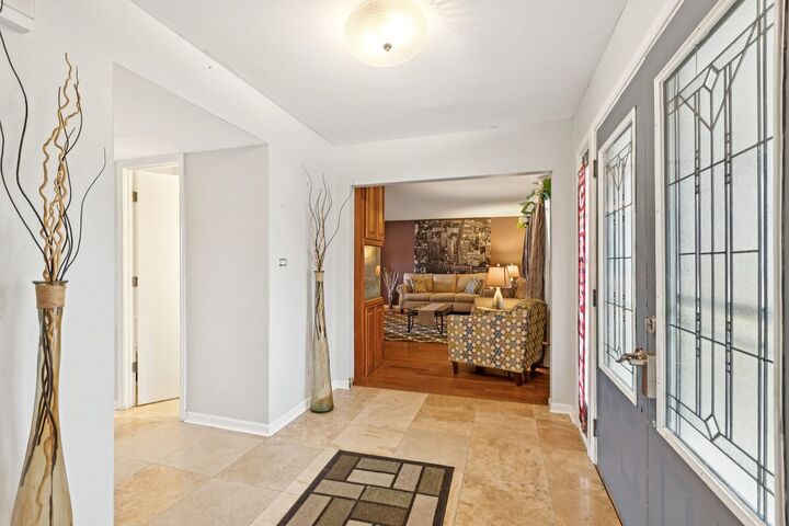 Property Photo:  333 Grosvenor Court  IL 60440 