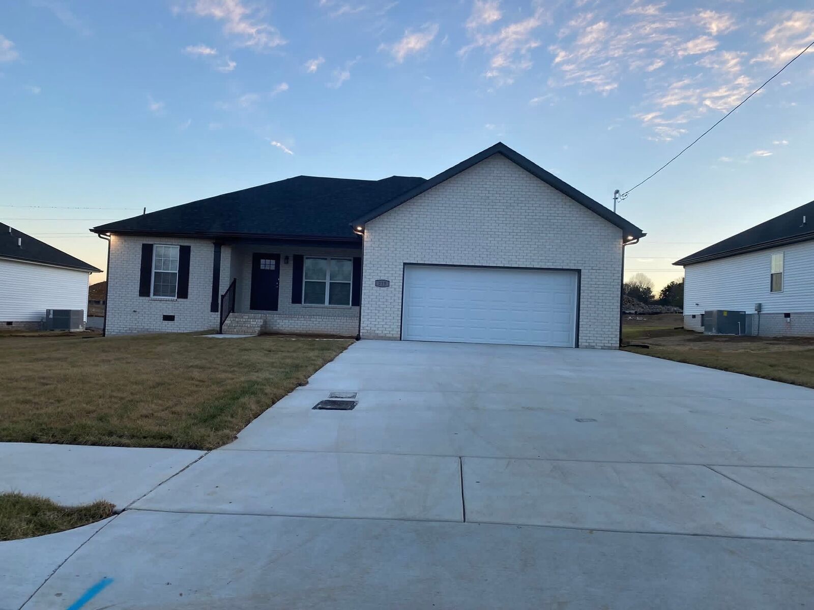 Property Photo:  219 Graham Way  TN 37160 