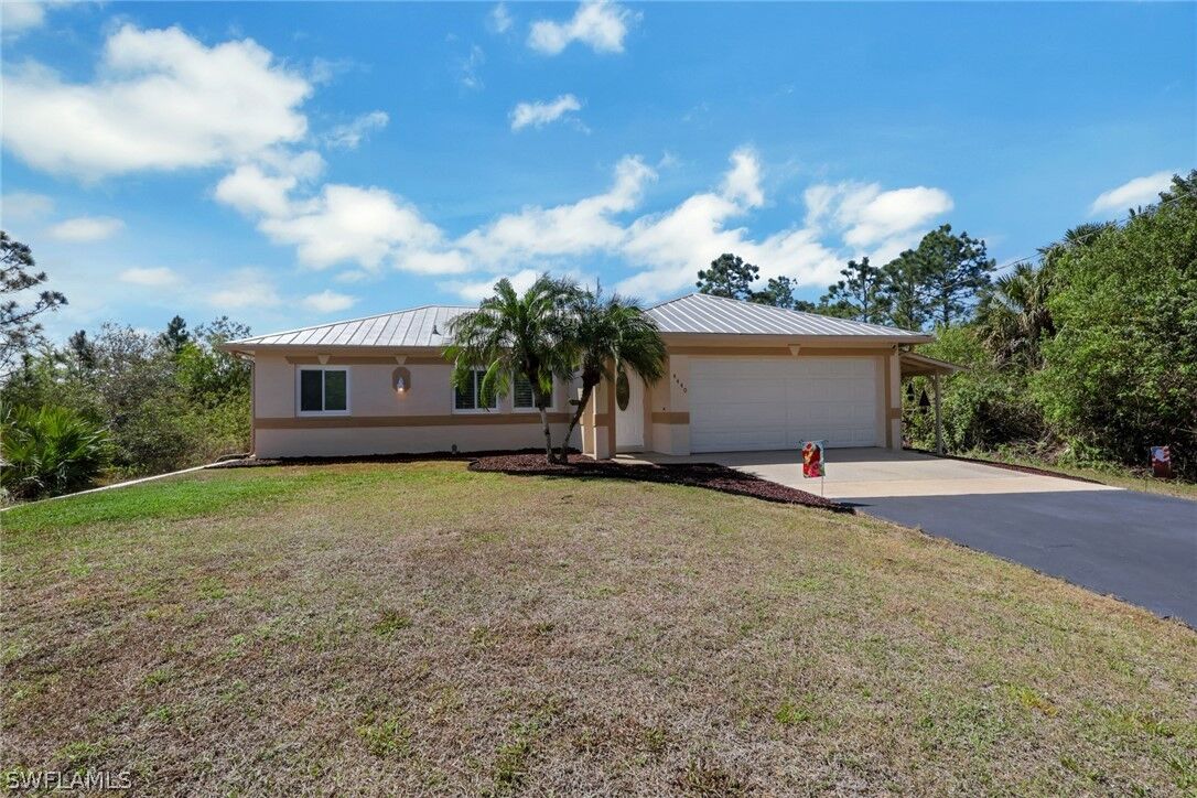 Property Photo: 4440 27th Avenue NE FL 34120