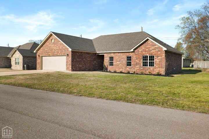 Property Photo:  121 Pecan  AR 72437 