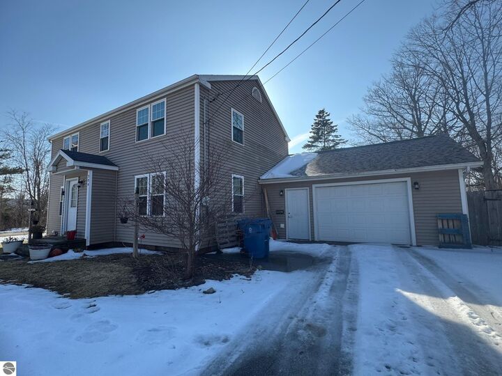 Property Photo: 304 Oliver Street MI 48629