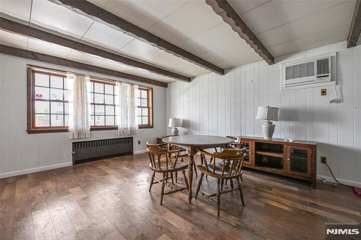 Property Photo:  40 Morton Avenue  NJ 07628 