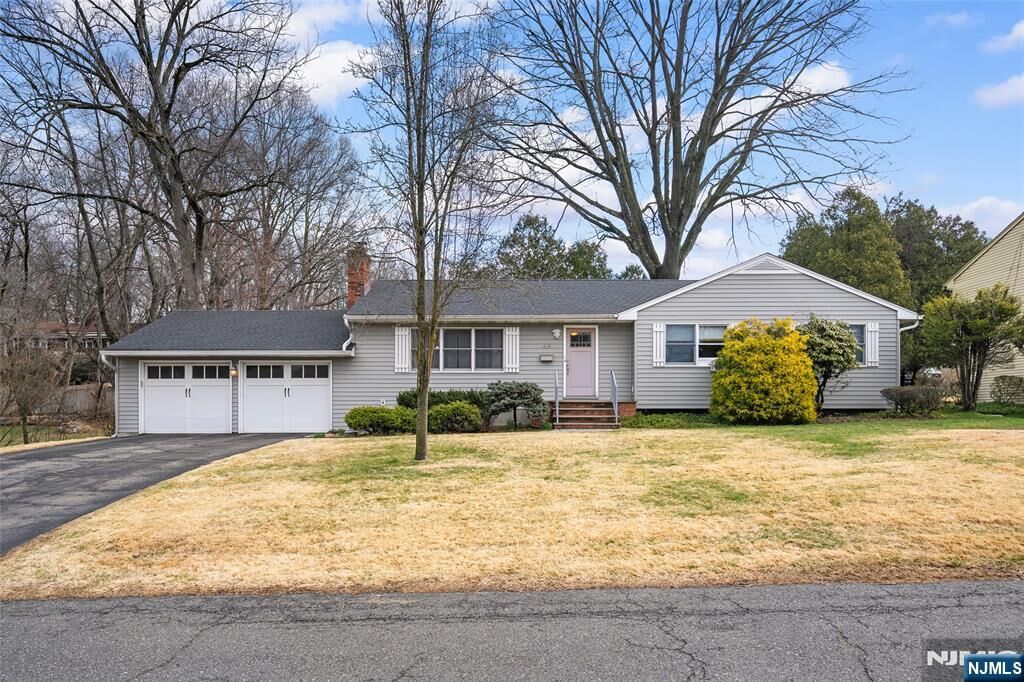 Property Photo:  49 Carpenter Avenue  NJ 07648 