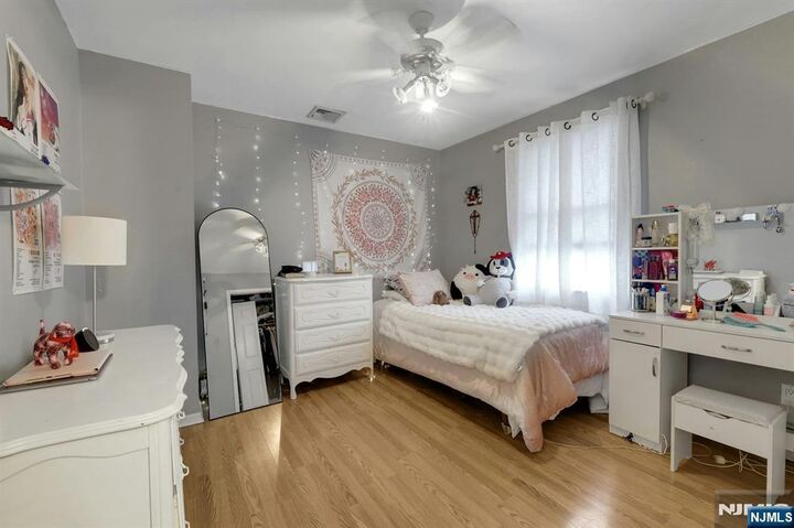 Property Photo:  25 Veterans Place  NJ 07031 