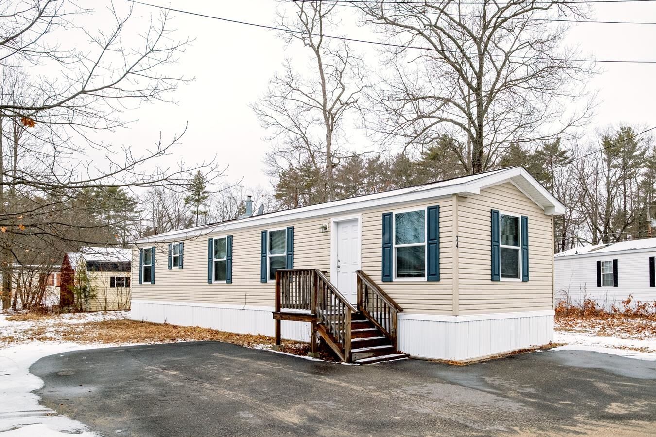 Property Photo:  34 Pineland Park Road  NH 03851 